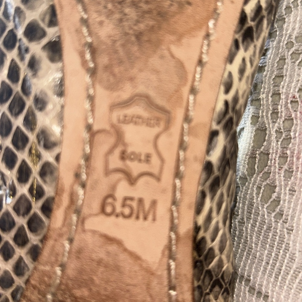 Tory Burch snakeskin ballerina flats size 6.5 - Picture 5 of 7